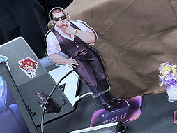 画像ギャラリー No.047のサムネイル画像 / 「東京ゲームダンジョン11」レポート(後編)。会場で遭遇したのは,無職の天使,人格移植,JK物理除霊と,クセ強で気になるあれこれ