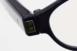 画像集#014のサムネイル/国際メガネ展「IOFT 2021」で，鼻当てのないゲーマー向けメガネとセンサー内蔵スマートグラスがゲーマーにお勧め