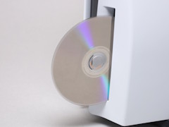 Blu-ray Discは，前世代のDVDより先に姿を消してしまうのか？　時代に翻弄されたその歩みを，光ディスクの歴史とあわせて振り返る