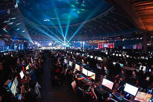 DreamHack Japan2023ǯ˽鳫Ťء1994ǯ˥ǥLANѡƥȤƻϤޤäʣ緿󥿥եܾΦ