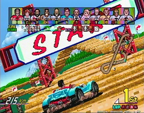 画像ギャラリー No.008のサムネイル画像 / 「アウトラン」などレースゲーム5作品を収録したアップライト型筐体が2026年秋に発売。ステアリングやペダルでアーケード感覚を再現